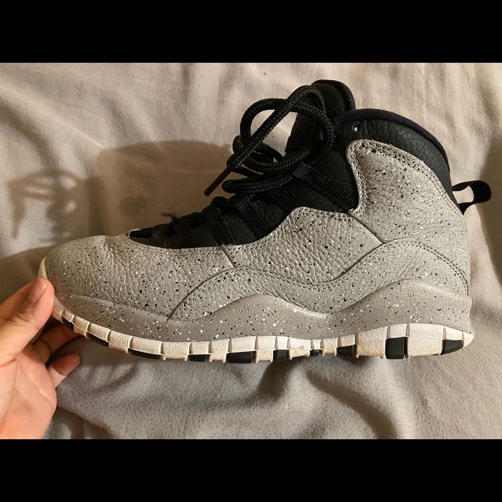 Selling men jordan’s 10 retros 🔥